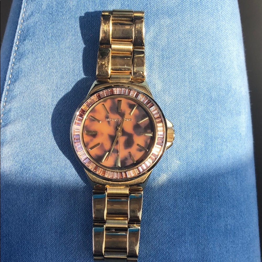 Michael kors gold watch